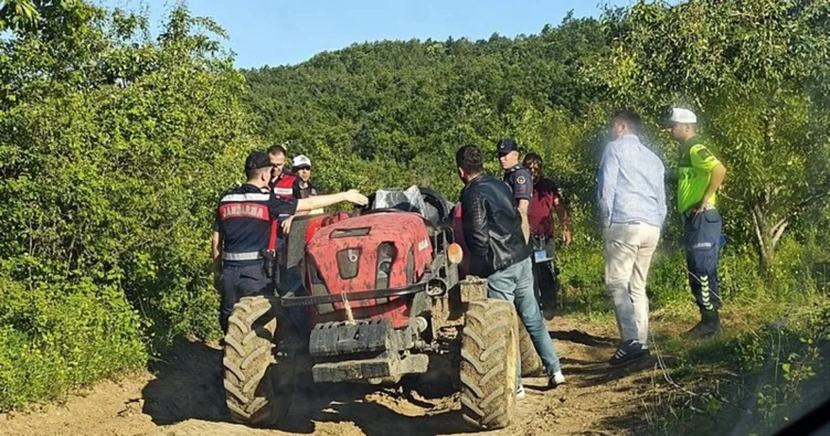 Bursa’da tarlada feci kaza: Traktörün altında kalan küçük Nur hayatını kaybetti